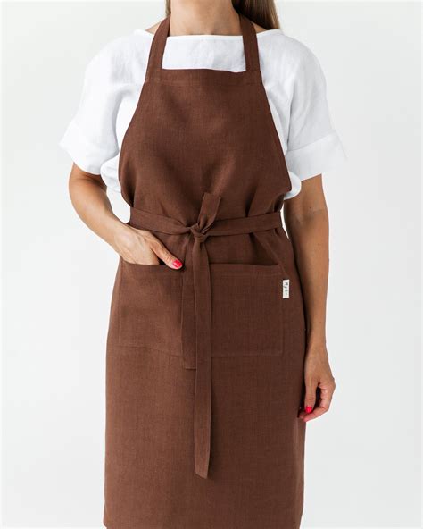 Linen bib apron in Chocolate brown - XS/XL | Brown apron, Bib, Bib apron