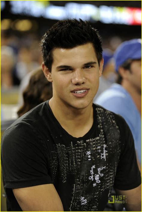 Taylor Lautner Kimdir, Hayatı ve Resimleri
