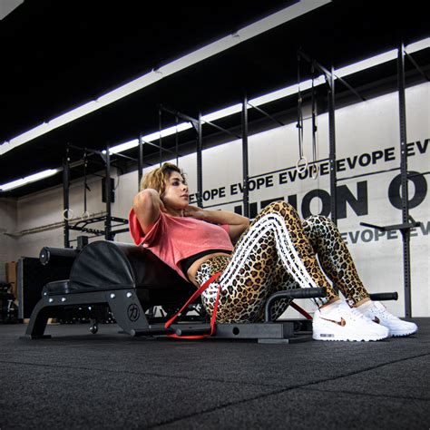 Floor Glute Ham Developer/Hip Thrust Machine – Strength Shop