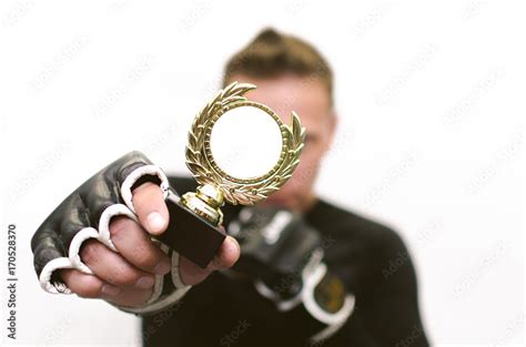 Boxing Winner 的图像结果