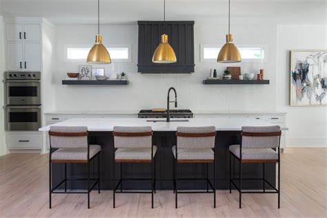 Kitchen Lighting Trends 2025: Pendant Lights & More | Z & Co.