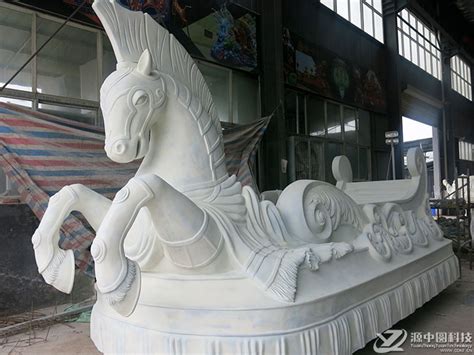 玻璃钢雕塑艺术品保养方法