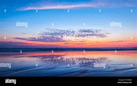 Goa Beach People 的图像结果