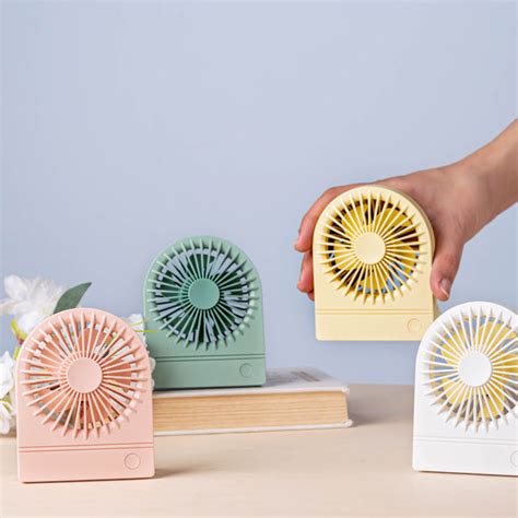 Mini Fan Online - Premium Rechargeable Fan | Nestasia