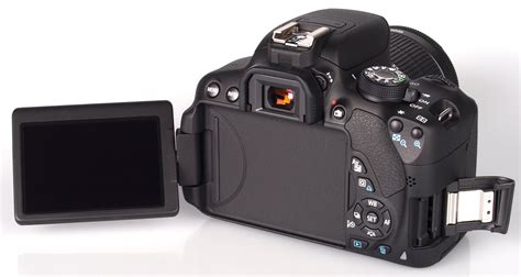 Canon Eos 700D 18-55mm III DC Lens KİT DSLR Fotoğraf Makinası Fotoğraf ...