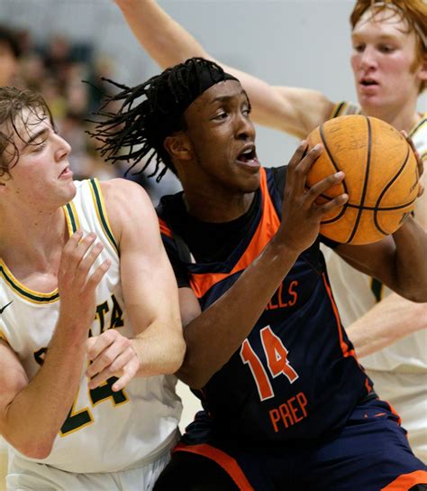 Costa finally beats Rolling Hills prep – Easy Reader & Peninsula Magazine