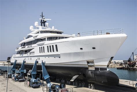 69-metre superyacht Spectre built for John Staluppi, with a passion for ...