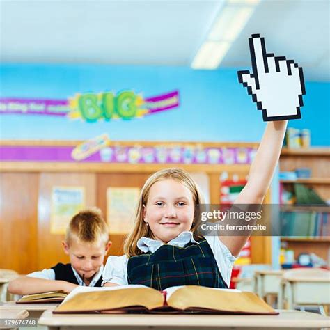 Futuristic School Computer Lab 的图像结果