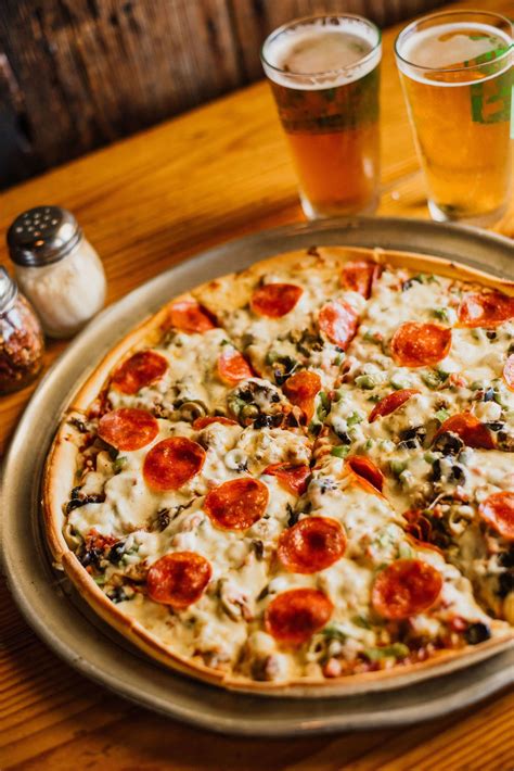 Spanky's Pizza Galley & Saloon | River Street | Savannah, GA