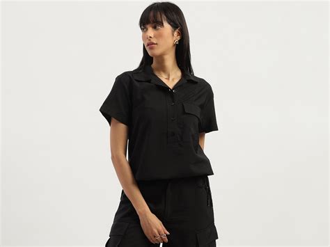 Spread Collar Solid Cinch At Waist Top – United Colors of Benetton Store