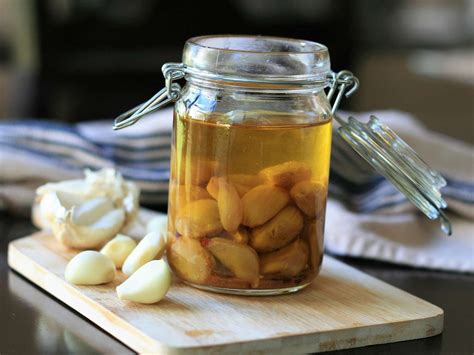 How To Store Garlic Confit | Storables