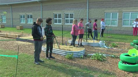 Broadway Elementary School