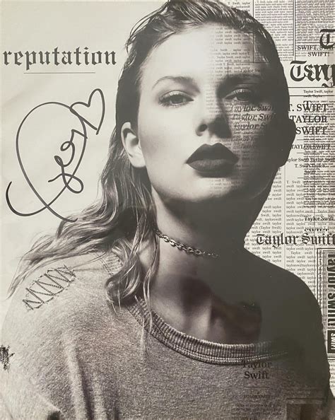 Taylor Swift Signature Study: Tell Her Real Autograph From Fakes ...