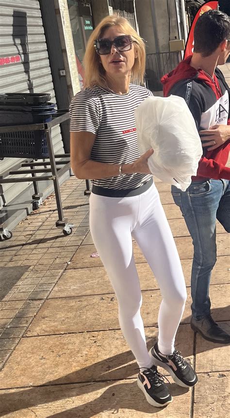 White leggings / cameltoe - Spandex, Leggings & Yoga Pants - Forum