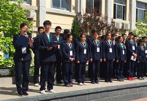 济南外国语学校男生从年级第523名到第一名，保送北京外国语大学_腾讯新闻