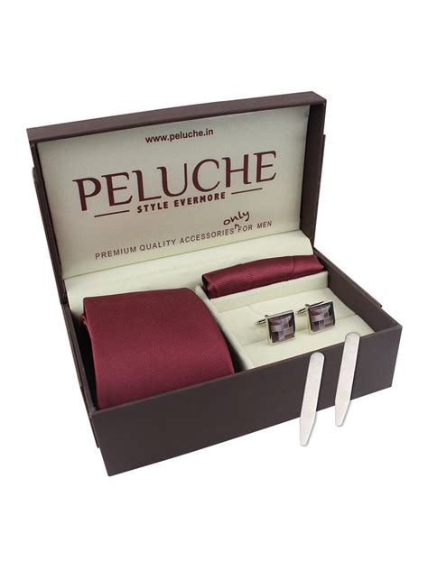 Buy Peluche Solid Essentials Maroon Gift Box online @ www.Peluche.in