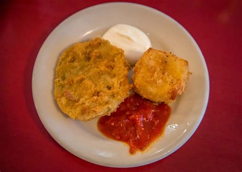 Sampling Blue Ridge Restaurants on the Blue Ridge Mountains Food Tour