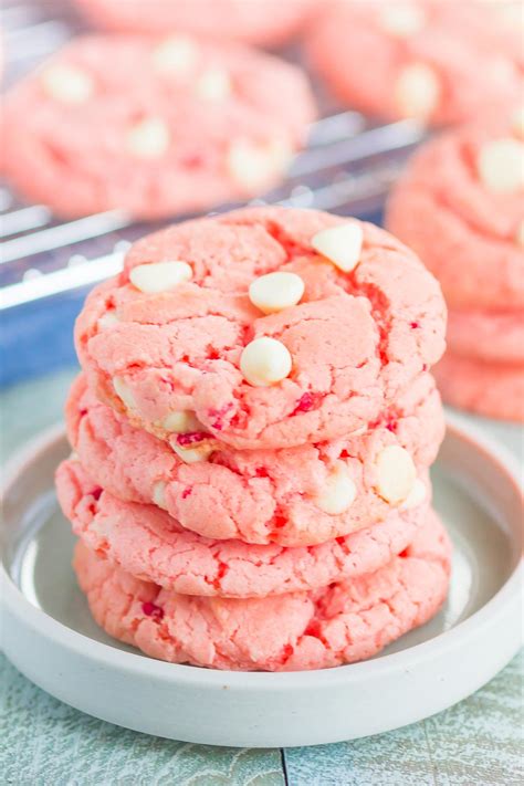 Strawberry Cake Mix Cookies (4 Ingredients!) - Pumpkin 'N Spice