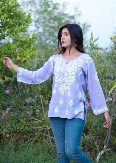 Ethnic Threads: Designer Indian Handlooms and affordable Women's wear.