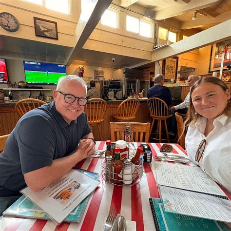 WILMA'S PATIO RESTAURANT, Balboa Island - Menu, Prices & Restaurant ...