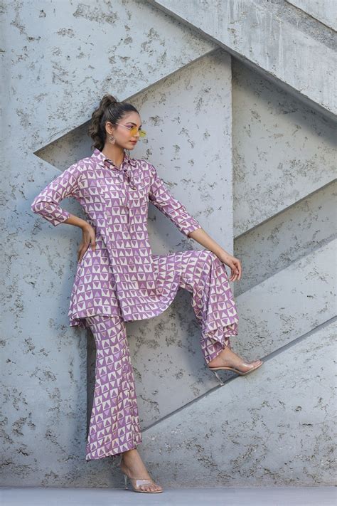 Abstract print on Lavender Muslin Silk Co ord Set