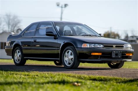 No Reserve: 5,500-Kilometer 1992 Honda Accord EX-R Coupe for sale on ...