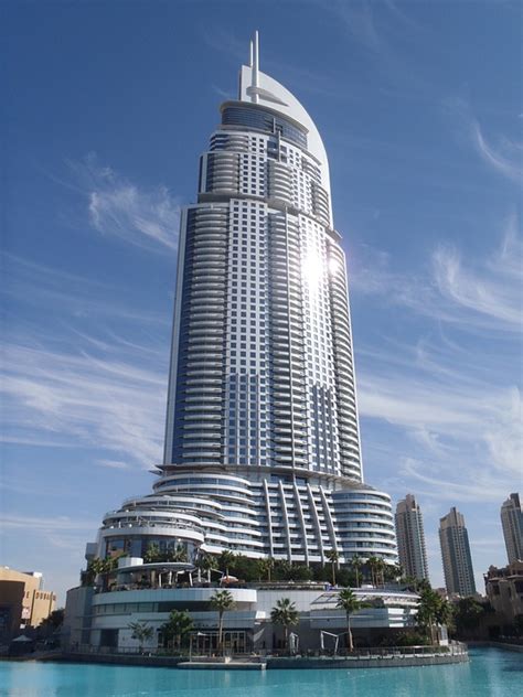 Dubai Marina: A Guide To The Most Picturesque Dock In UAE!