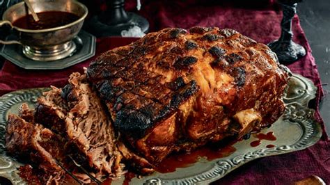 Dungeons & Dragons Reveals First Look at Heroes' Feast Flavors of the ...