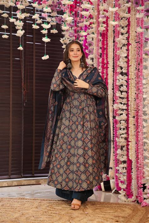 Buy Merlin muslin suit set Online in India | Idaho Clothing