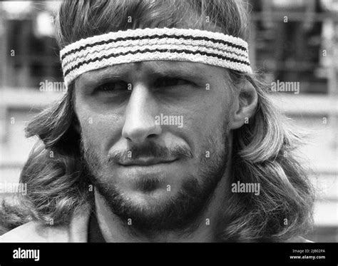 Young bjorn borg davis cup hi-res stock photography and images - Alamy