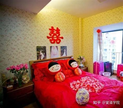 洞房送什么礼物好最新素材