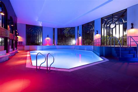 Crowne Plaza Gerrards Cross, an IHG Hotel Pool Pictures & Reviews ...