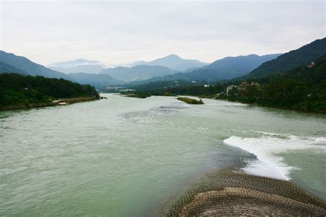 长江的双重身份：主要饮用水源地成最大“下水道”——中国饮用水源地调查第一期 | 绿色和平 | 行动带来改变