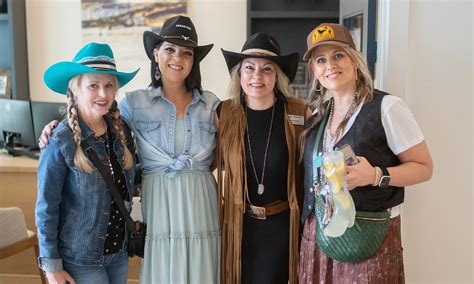 Alyson McDonald Sara Engilshbee Kara Kilgo Katie Cooper - Houston Agent Magazine