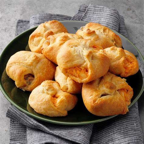 Buffalo Chicken Crescent Rolls Recipe: How to Make It