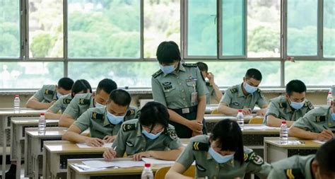 快讯！新疆军区组织2021年度大学毕业生士兵提干考试