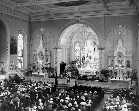Urban spelunking: St. Hyacinth Catholic Church, built in 1883
