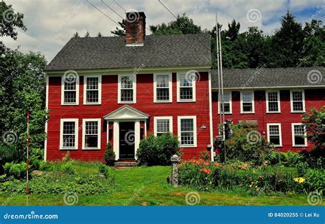 Jaffrey Center, NH: 1784 Colonial Home Editorial Image - Image of ...