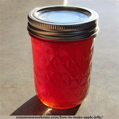 How to Make Apple Jelly With Just Two Ingredients