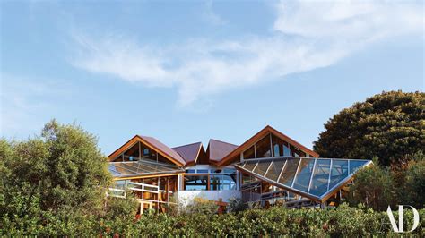 Step Inside Architect Frank Gehry's Santa Monica Dream House ...
