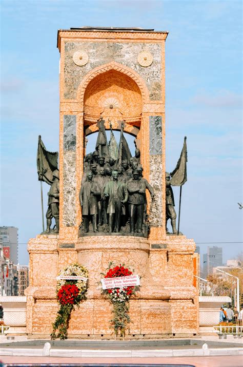 Celebrate Mother's Day Mexico - Traditions & Gifts