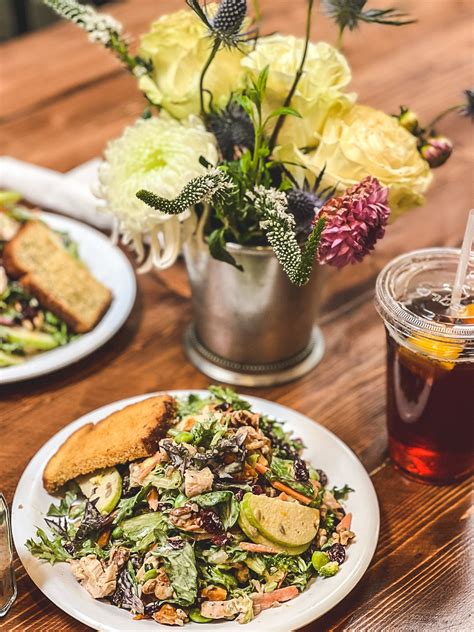 Local Restaurants Kitchen 的图像结果