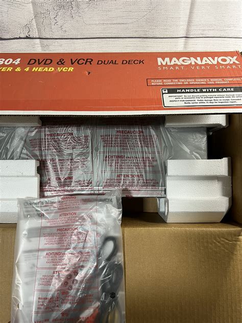 Buy Magnavox MSD804 DVD VCR VHS 4 Head Player Combo - New In Box Rare ...