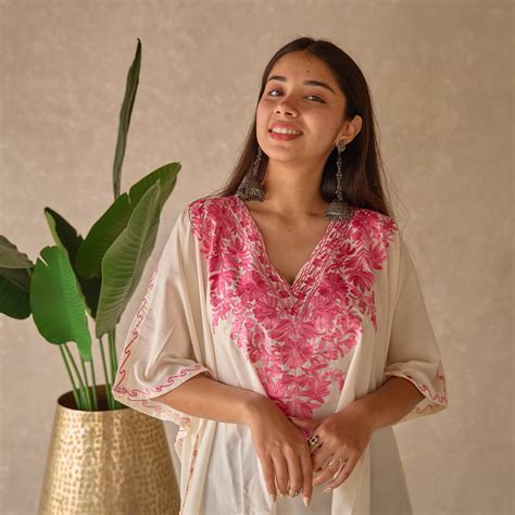 White and Pink Kashmiri Cotton Kaftan Top – Kashmiriyat