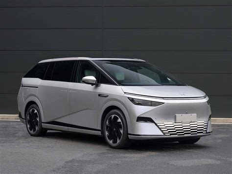 申报目录｜小鹏首款 MPV 车型 X9 登录申报目录_新闻_新出行