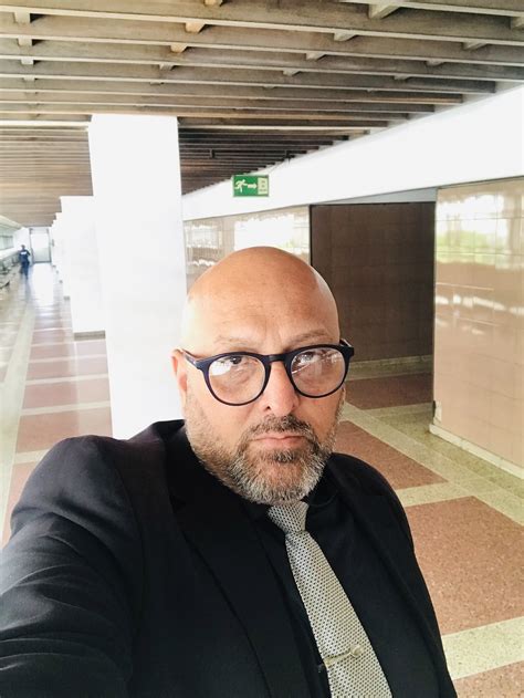 TRIBUNALES DE MUNICIPIO Y EJECUTORES DE MEDIDA