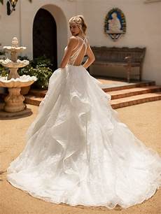 10 Gorgeous Gown Wedding Dresses You Ll by 10 Gorgeous Gown Wedding Dresses You Ll Bridal 10 Gorgeous Gown Wedding Dresses You Ll