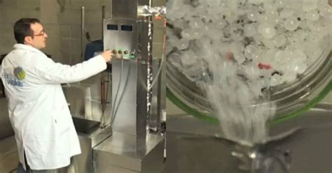 This French Inventor Built A Machine That Turns 1 Kg Of Plastic Into 1 ...