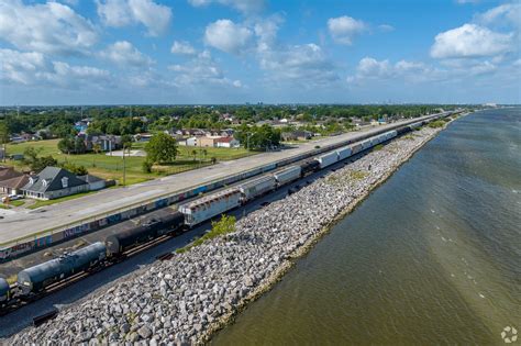Little Oak Middle School in Slidell, LA - Homes.com