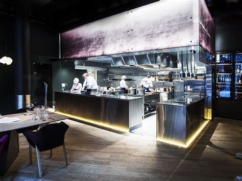 Restaurant Kitchen Layout Design - How To Furnish A Small Room